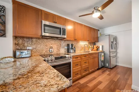 1645 Ala Wai Blvd #1205, Honolulu, HI 96815