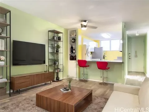 780 Amana St #102, Honolulu, HI 96814