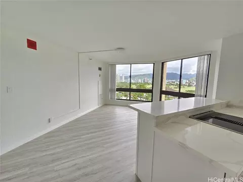 300 Wai Nani Way #1112, Honolulu, HI 96815
