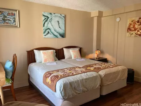 1920 Ala Moana Blvd #1708, Honolulu, HI 96815