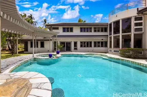 4640 Aukai Ave, Honolulu, HI 96816