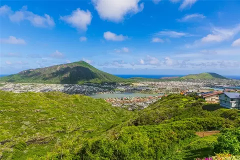 1013 Kalahu Pl, Honolulu, HI 96825