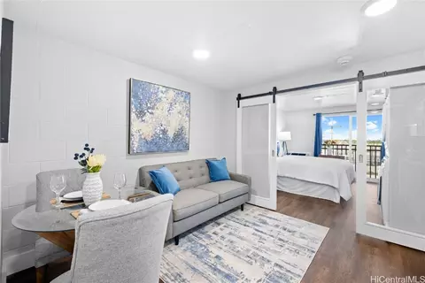803 Waimanu St #717, Honolulu, HI 96813