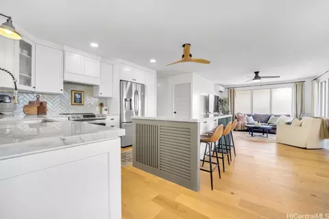 2039 Mahaoo Pl, Honolulu, HI 96819