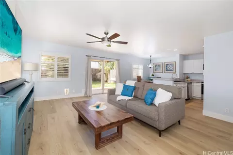 94-1037 Pumaia Pl, Waipahu, HI 96797