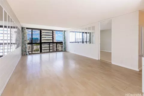 1420 Victoria St #1602, Honolulu, HI 96822
