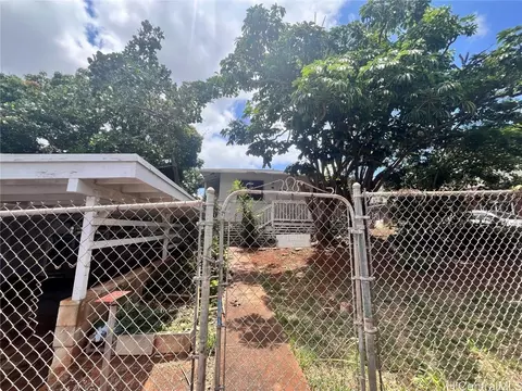 1106 Ukana St, Honolulu, HI 96818