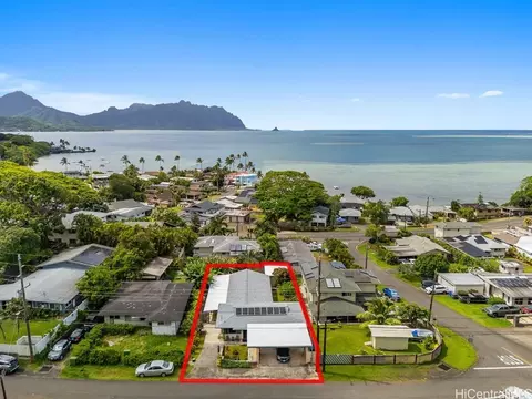 47-205 Iuiu St, Kaneohe, HI 96744