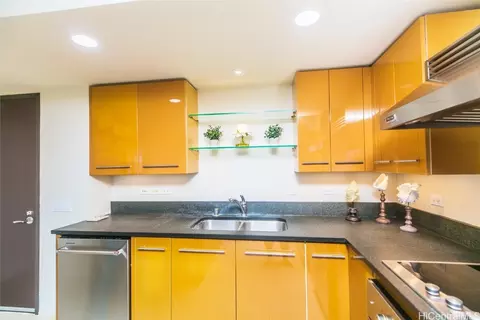 1200 Queen Emma St #2306, Honolulu, HI 96813