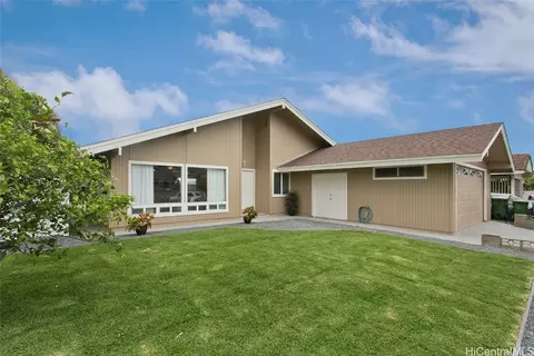 1451 Akupa St, Kailua, HI 96734