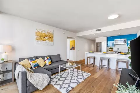 1001 Queen St #1213, Honolulu, HI 96814