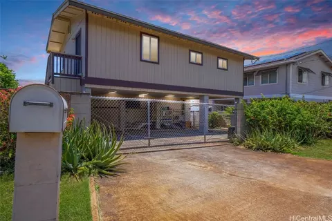 607 Hoohale St, Pearl City, HI 96782