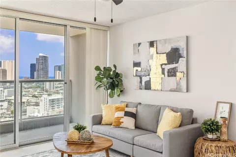 1448 Young St #1803, Honolulu, HI 96814