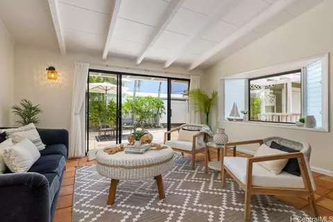 668 Paopua Loop, Kailua, HI 96734