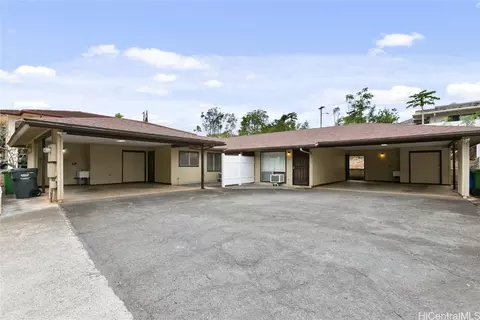 1095 Luapele Dr, Honolulu, HI 96818