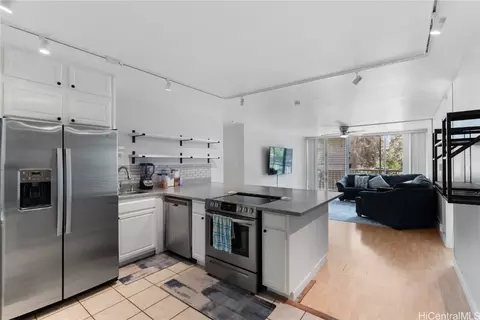 95-269 Waikalani Dr #C306, Mililani, HI 96789