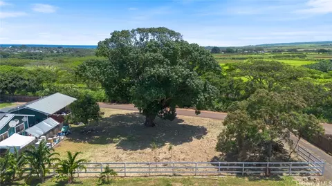 66 Farrington Hwy, Waialua, HI 96791