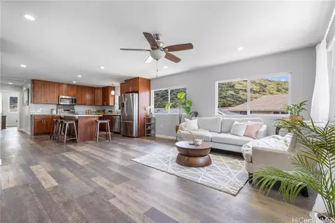 2824 Koaniani Way, Honolulu, HI 96822