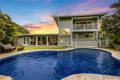 967 Iopono Loop, Kailua, HI 96734