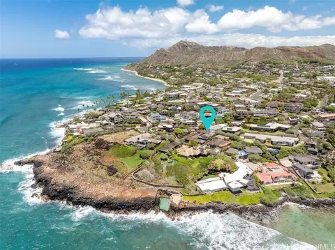 4140 Black Point Rd, Honolulu, HI 96816