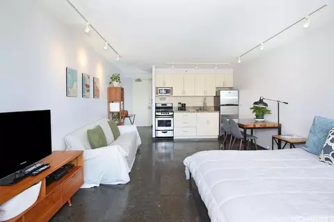 364 Seaside Ave #2006, Honolulu, HI 96815