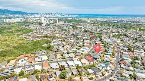4602 Likini St, Honolulu, HI 96818