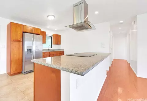 98-362 Ponohale St, Aiea, HI 96701