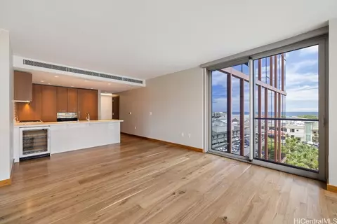 1555 Kapiolani Blvd #1009, Honolulu, HI 96814