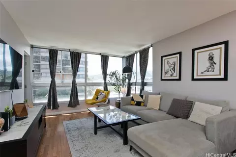 2740 Kuilei St #807, Honolulu, HI 96826