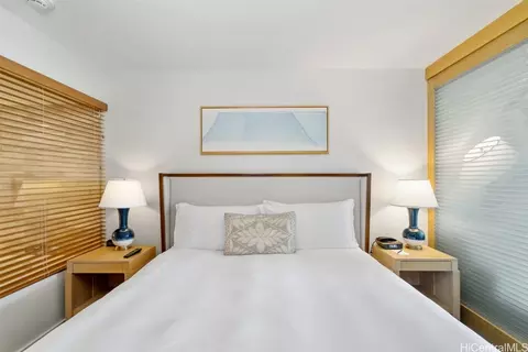383 Kalaimoku St #1709, Honolulu, HI 96815