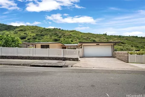 5337 Malu Pl, Honolulu, HI 96816