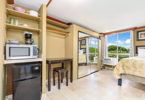 134 Kapahulu Ave #416, Honolulu, HI 96815