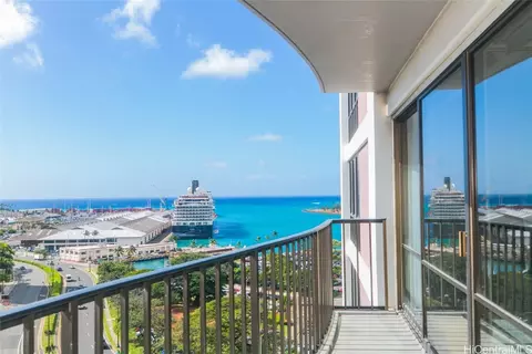 700 Richards St #1208, Honolulu, HI 96813