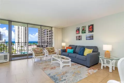201 Ohua Ave #II-1014, Honolulu, HI 96815