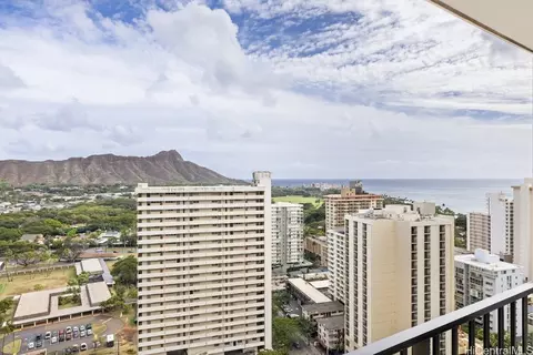 201 Ohua Ave #T1-2807, Honolulu, HI 96815