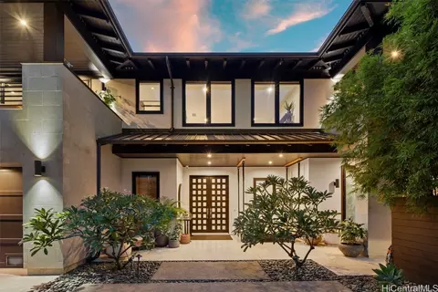 4620 Kahala Ave, Honolulu, HI 96816