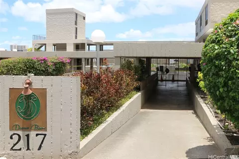 217 Prospect St #C15, Honolulu, HI 96813