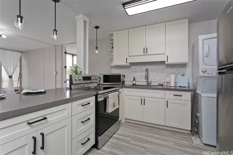 95-2047 Waikalani Pl #D403, Mililani, HI 96789