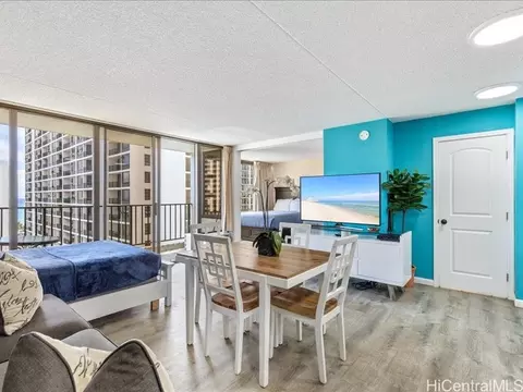 201 Ohua Ave #1810-T2, Honolulu, HI 96815