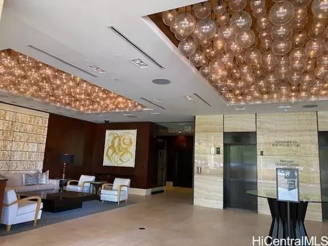 223 Saratoga Rd #815, Honolulu, HI 96815