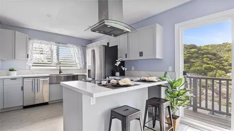 1583 Ala Lani St, Honolulu, HI 96819