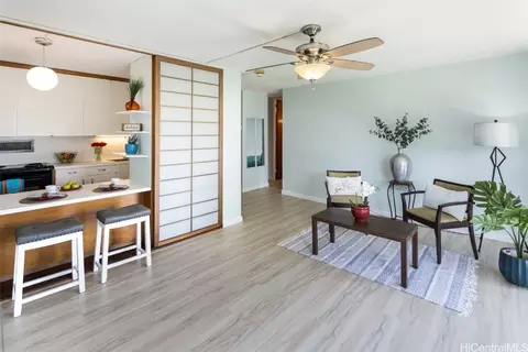 1511 Nuuanu Ave #724, Honolulu, HI 96817
