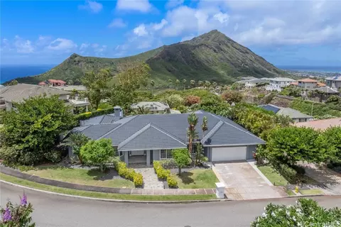 157 Hoolako Pl, Honolulu, HI 96825