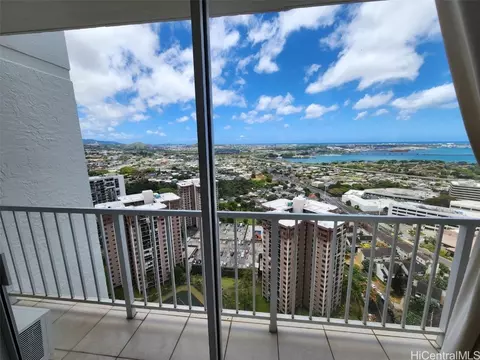 98-410 Koauka Loop #33G, Aiea, HI 96701