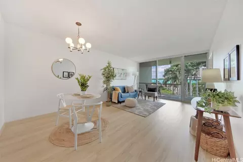 5400 Likini St #506, Honolulu, HI 96818