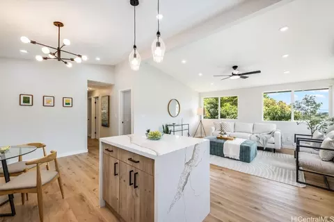 2109 Hillcrest St, Honolulu, HI 96817
