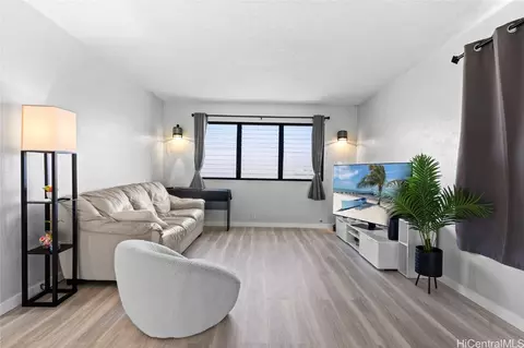 98-518 Kaonohi St #50/2, Aiea, HI 96701