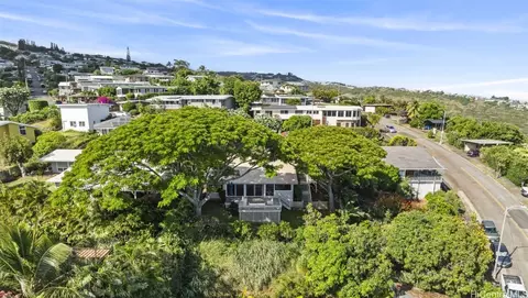 1910 Alaeloa St, Honolulu, HI 96821