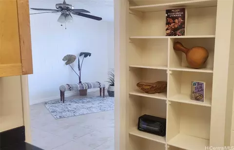 98-1030 Moanalua Rd #5-104, Aiea, HI 96701
