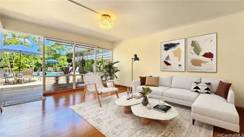 1427 Alexander St #110, Honolulu, HI 96822